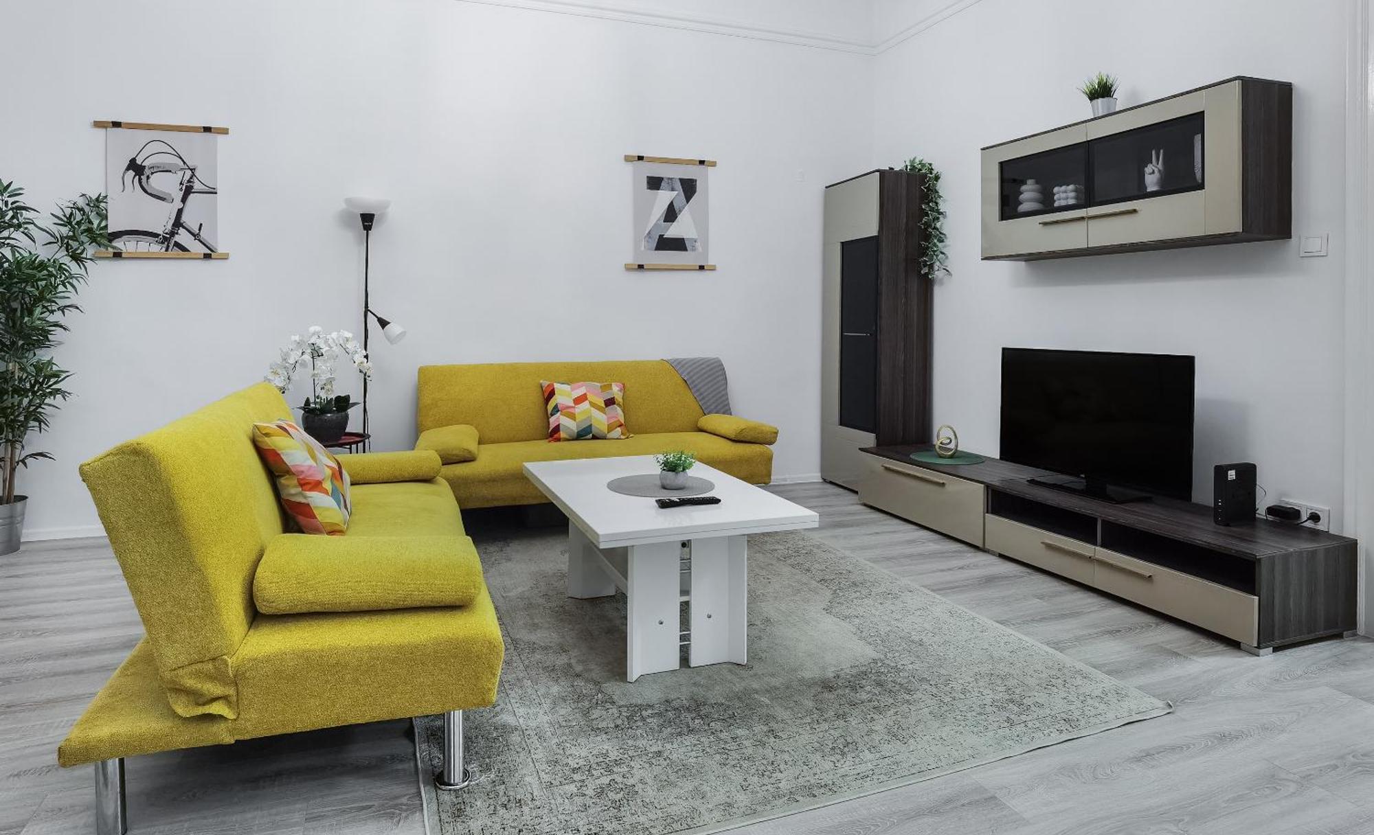Perfect Location,Newly Decorated Modern, Large Place 60 M2, Really Quiet So You Can Have A Good Night Sleep, Ac, Netflix, Smart Tv, High-Speed Internet, World Famous New York Cafe Only 10 Minutes Walk Будапешт Экстерьер фото