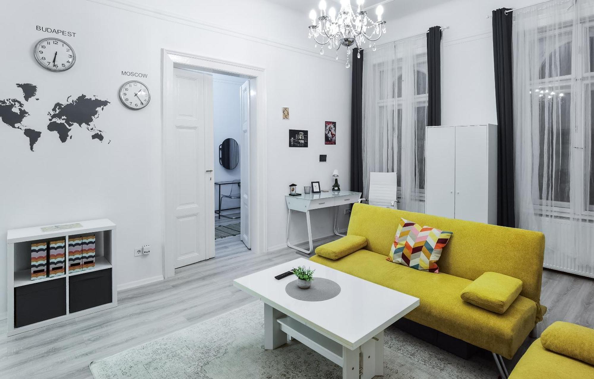 Perfect Location,Newly Decorated Modern, Large Place 60 M2, Really Quiet So You Can Have A Good Night Sleep, Ac, Netflix, Smart Tv, High-Speed Internet, World Famous New York Cafe Only 10 Minutes Walk Будапешт Экстерьер фото