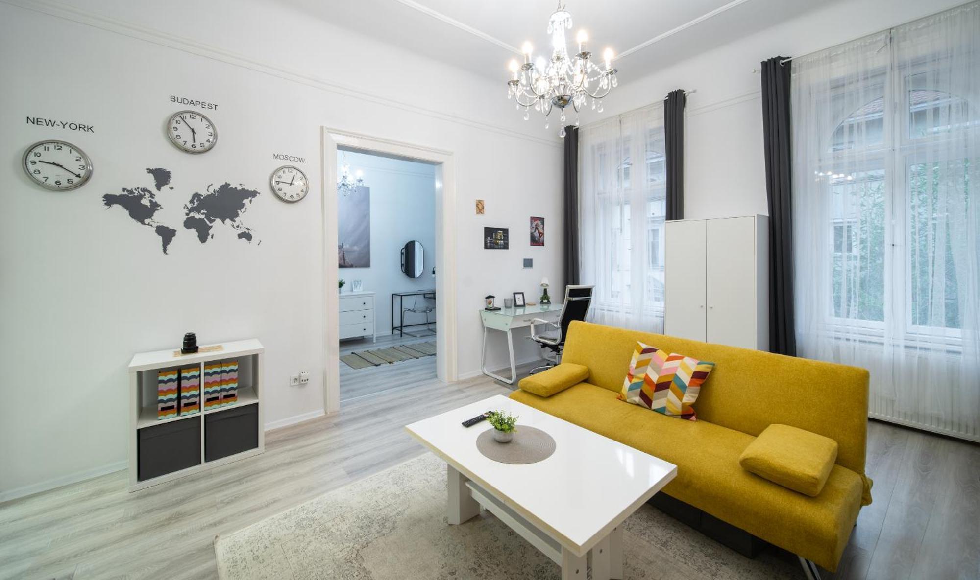 Perfect Location,Newly Decorated Modern, Large Place 60 M2, Really Quiet So You Can Have A Good Night Sleep, Ac, Netflix, Smart Tv, High-Speed Internet, World Famous New York Cafe Only 10 Minutes Walk Будапешт Экстерьер фото