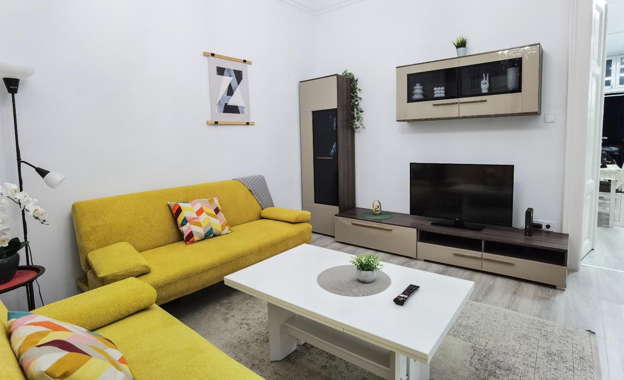 Perfect Location,Newly Decorated Modern, Large Place 60 M2, Really Quiet So You Can Have A Good Night Sleep, Ac, Netflix, Smart Tv, High-Speed Internet, World Famous New York Cafe Only 10 Minutes Walk Будапешт Экстерьер фото